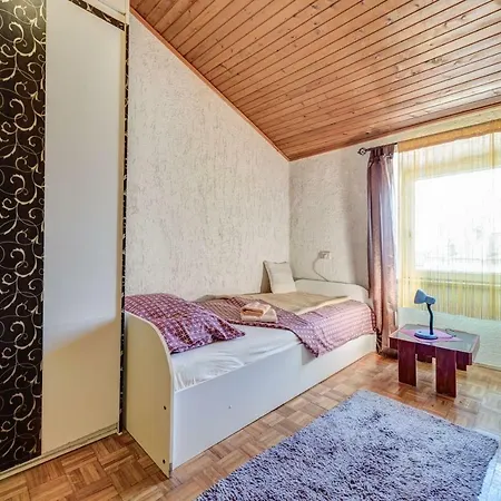 D&L Apartment In Center Pula Exterior photo