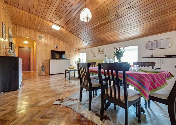 D&L Apartment In Center